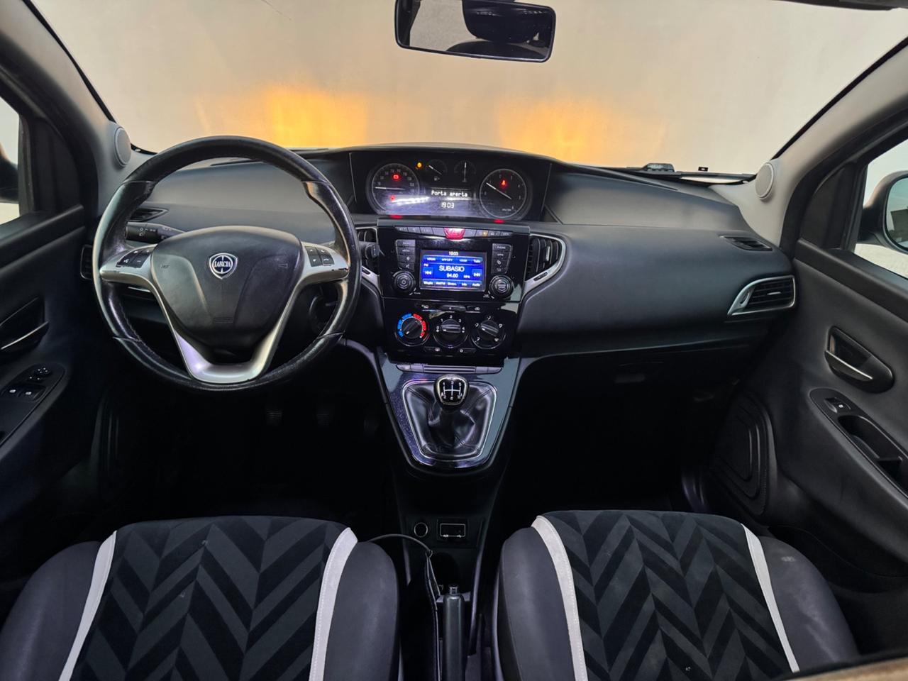 Lancia Ypsilon 1.3 MJT 16V 95 CV 5 porte S&S Gold