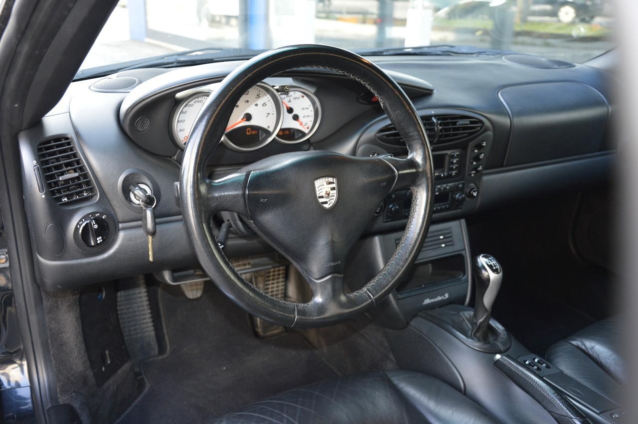 Porsche Boxster 3.2i 24V cat S