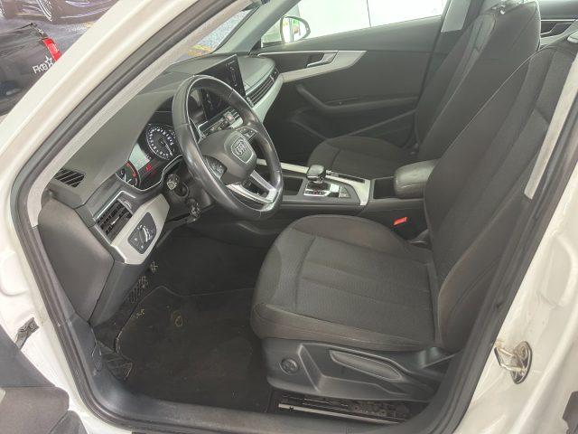 AUDI A4 Avant 40 g-tron S tronic Business Advanced