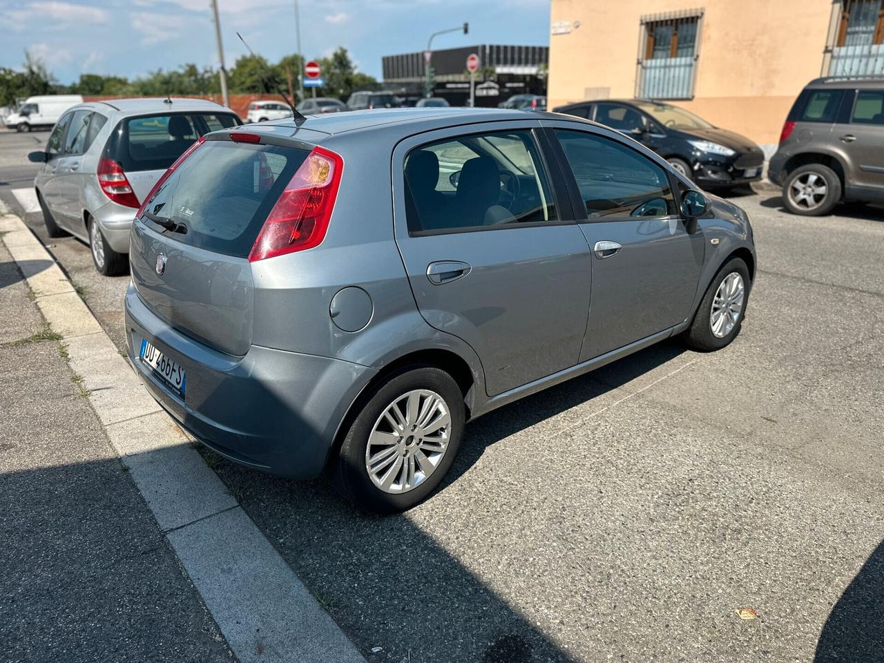 Fiat Grande Punto Grande Punto 1.4 Starjet 16V 5 porte Emotion