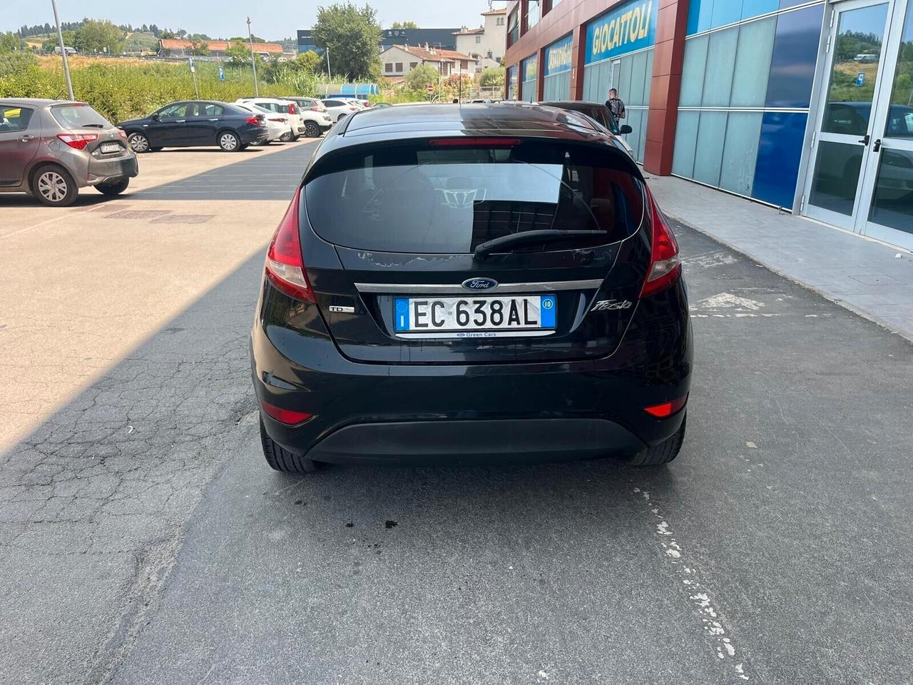 Ford Fiesta 1.4 TDCi 70CV 5 porte Titanium
