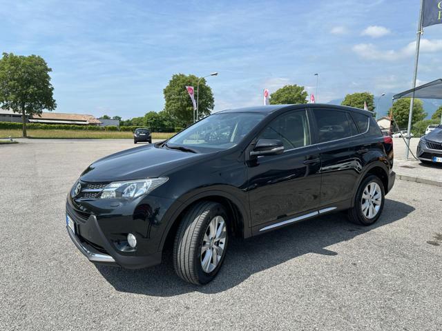 TOYOTA RAV 4 MY23 RAV4 2.0 D-4D 4WD Style