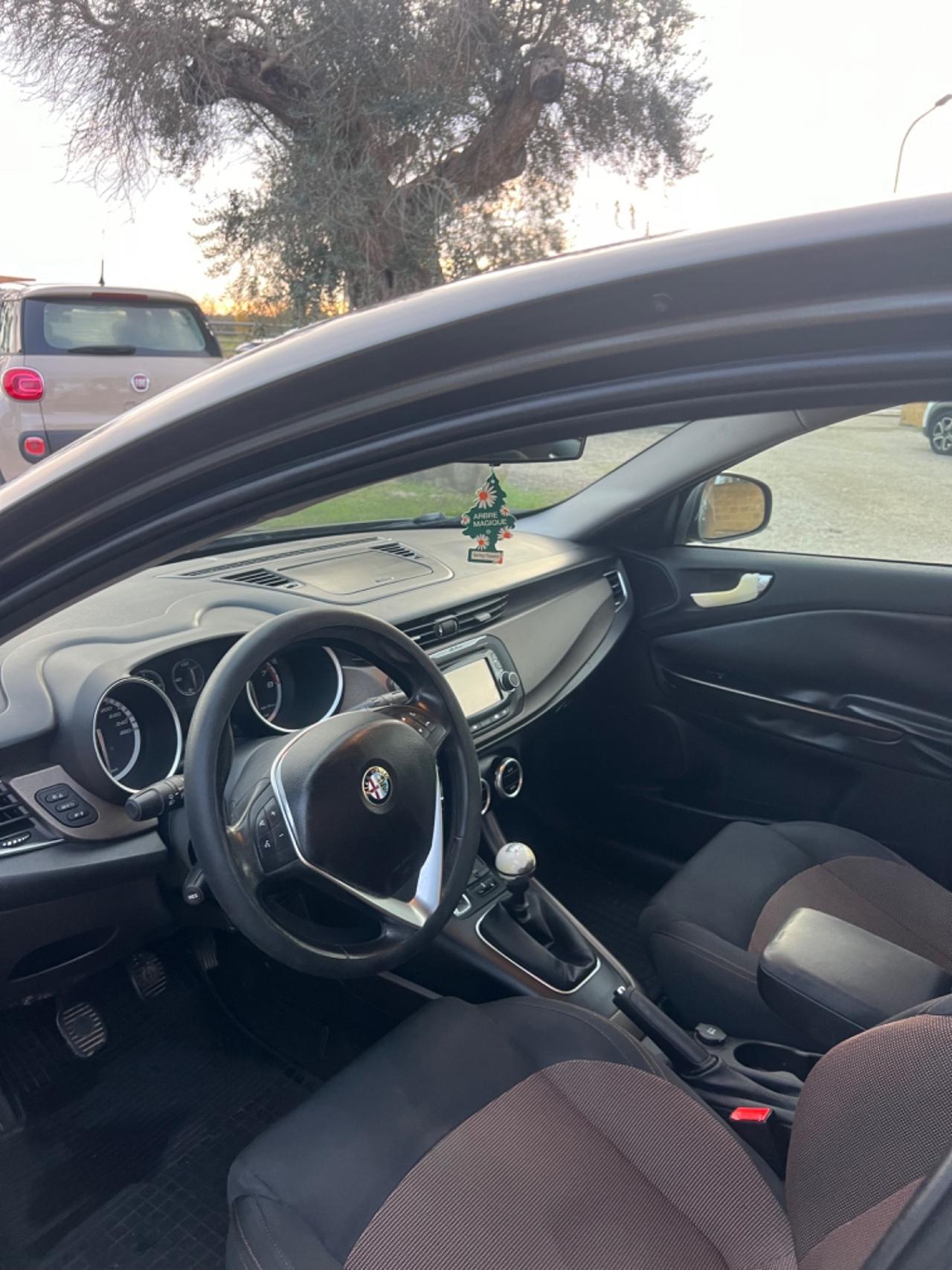 Alfa Romeo Giulietta 1.4 Turbo 120 CV GPL Distinctive