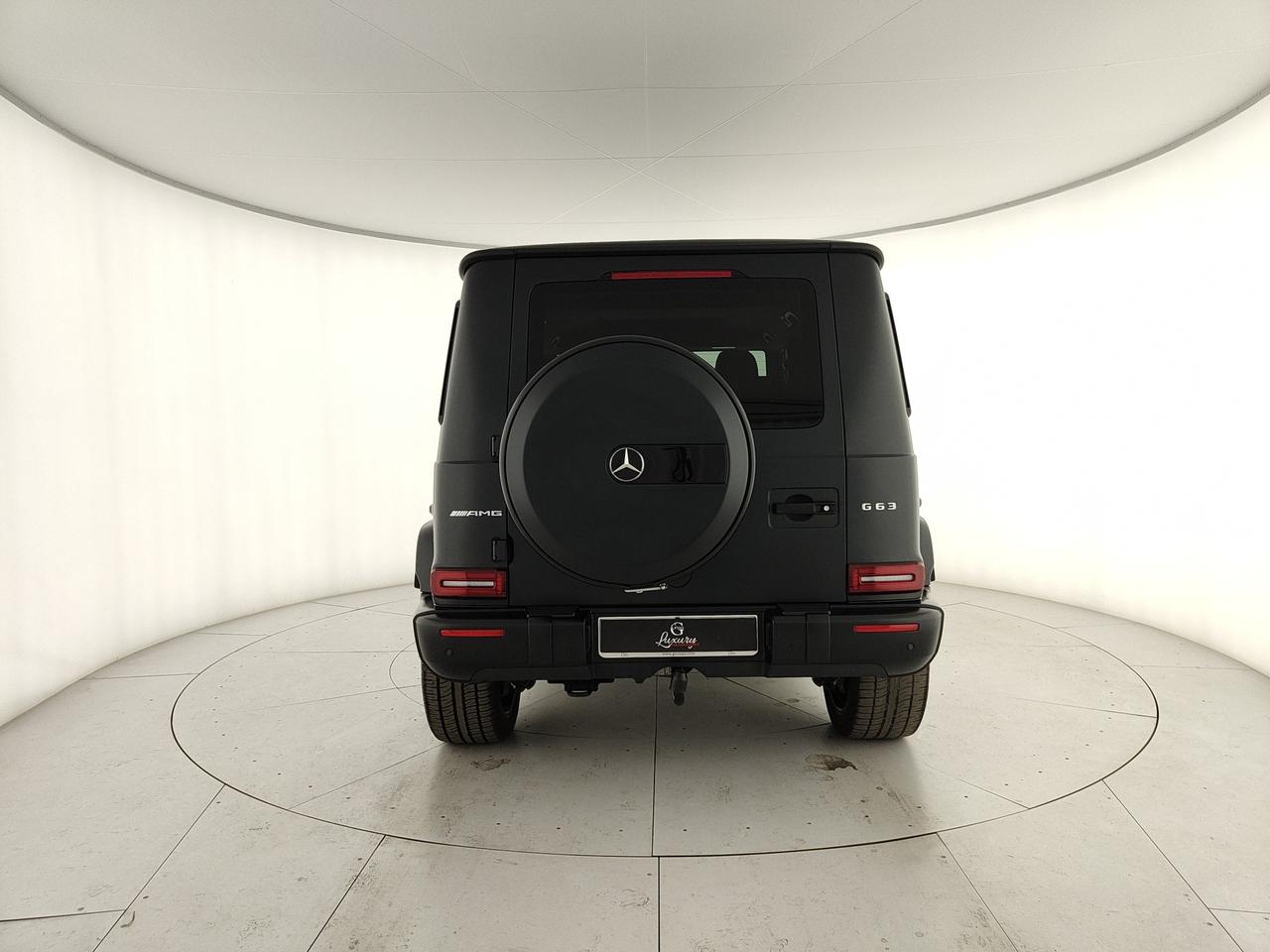 Mercedes-Benz G AMG 63 585cv auto