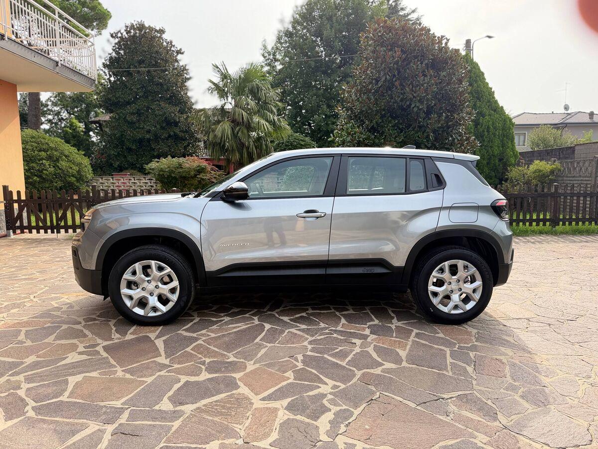 Jeep Avenger 1.2 t. e-hybr.mhev Altitude fwd 110cv edct6