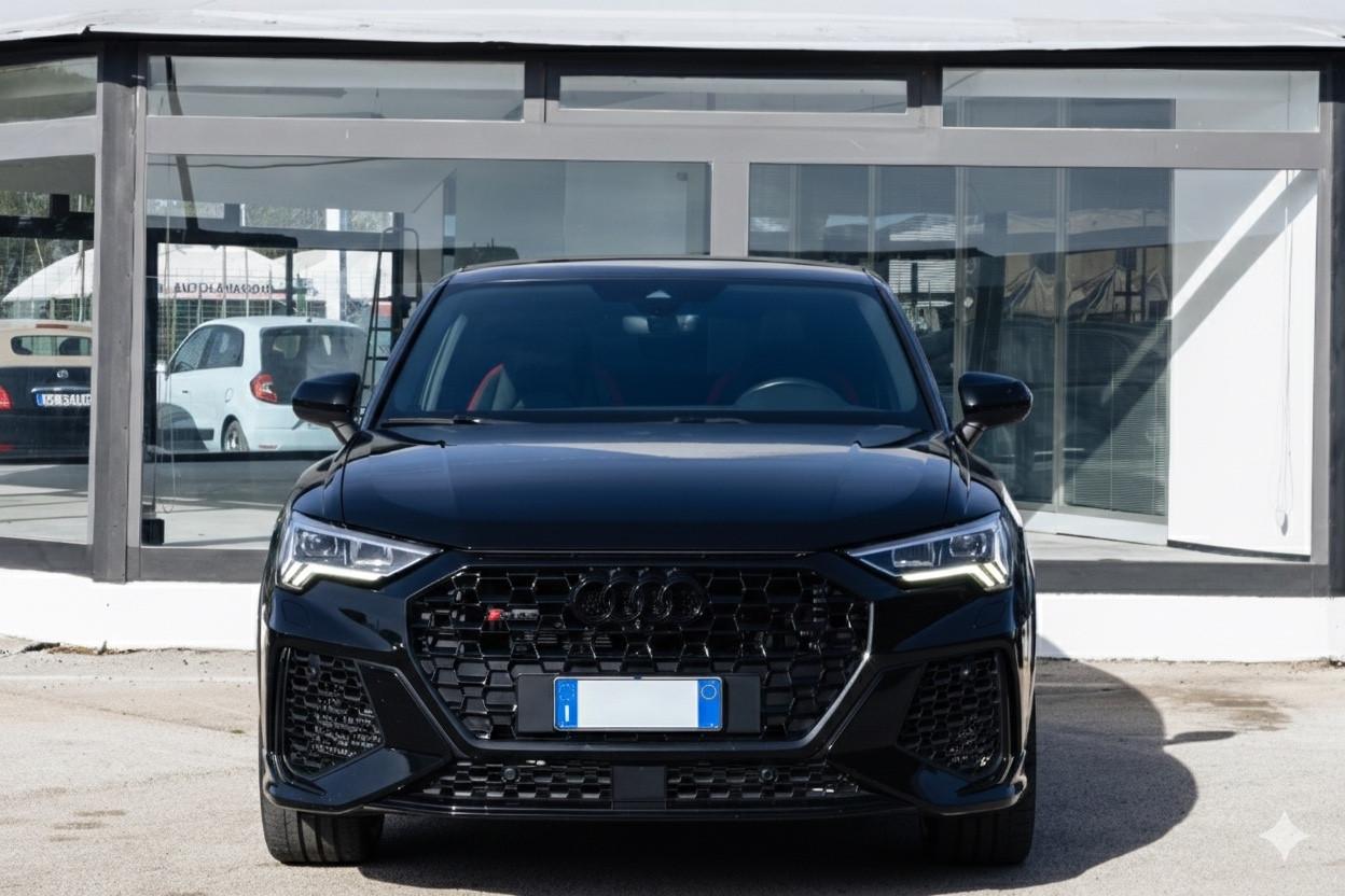 Audi RS Q3 Sportback 2.5 TFSI quattro - IVA DED. - 13.000KM