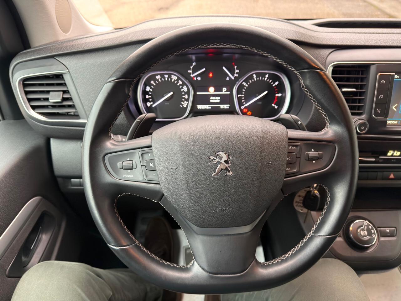 Peugeot Traveller BlueHDi 120 S&S EAT8 Standard Active