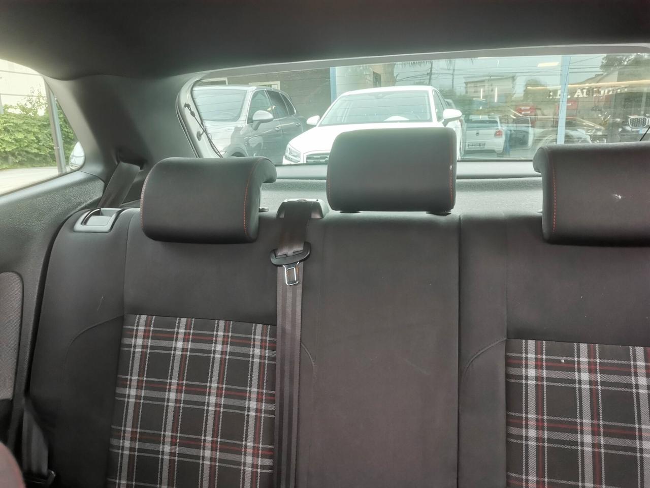 Volkswagen Polo 1.4 TSI DSG 3 porte GTI 2011