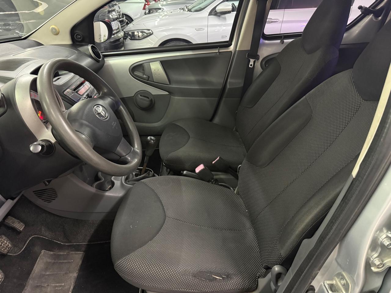TOYOTA Aygo 2010 1.0 VVT-i 68cv 5 porte Sol