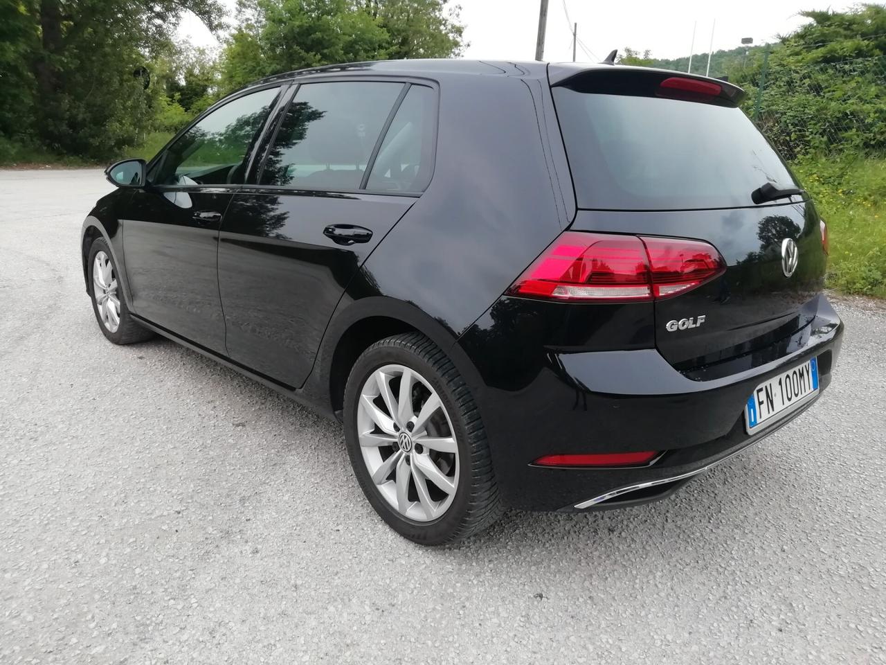 Volkswagen Golf 1.6 TDI 115 CV DSG 5p. Executive BlueMotion Technology "Fari LED"