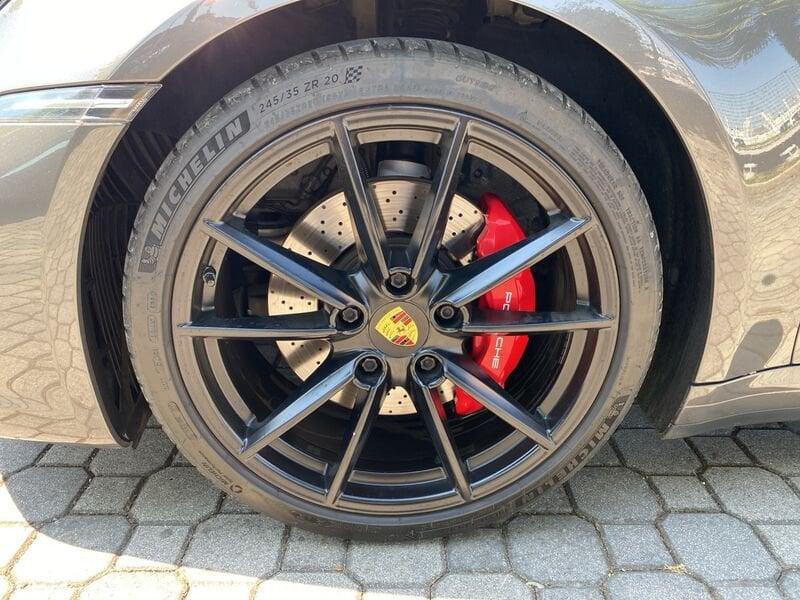 Porsche 911 992 Carrera 4S Cabriolet (992.1)