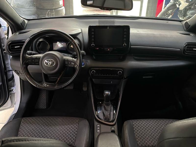 Toyota Yaris Hybrid Lounge MY20