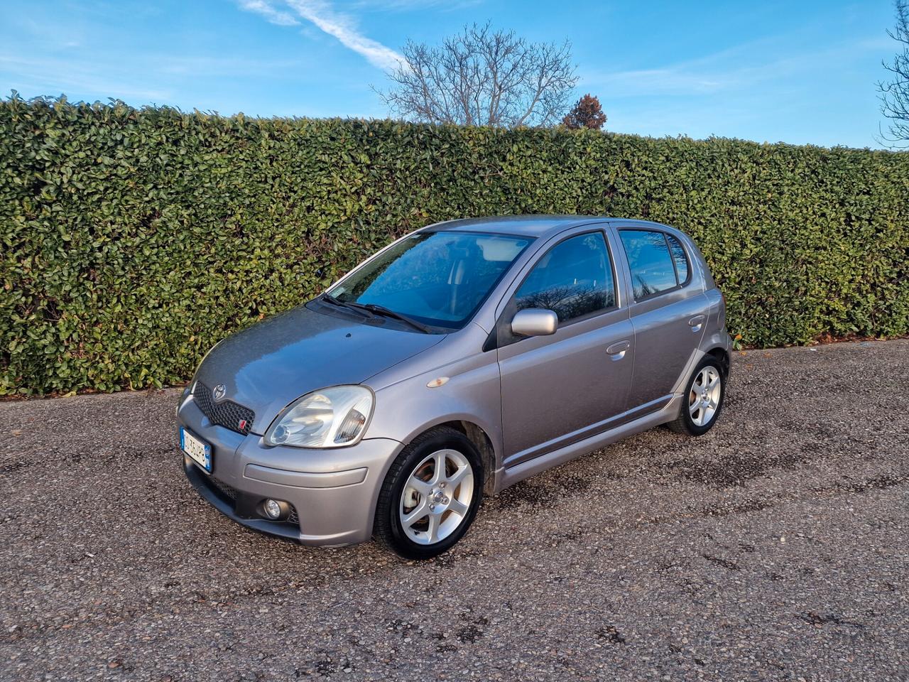 Toyota Yaris 1.5i 16V TS