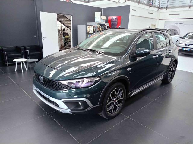 FIAT Tipo 1.5 Hybrid DCT 5 porte Cross
