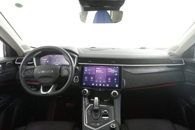 LYNK & CO 01 01 PHEV