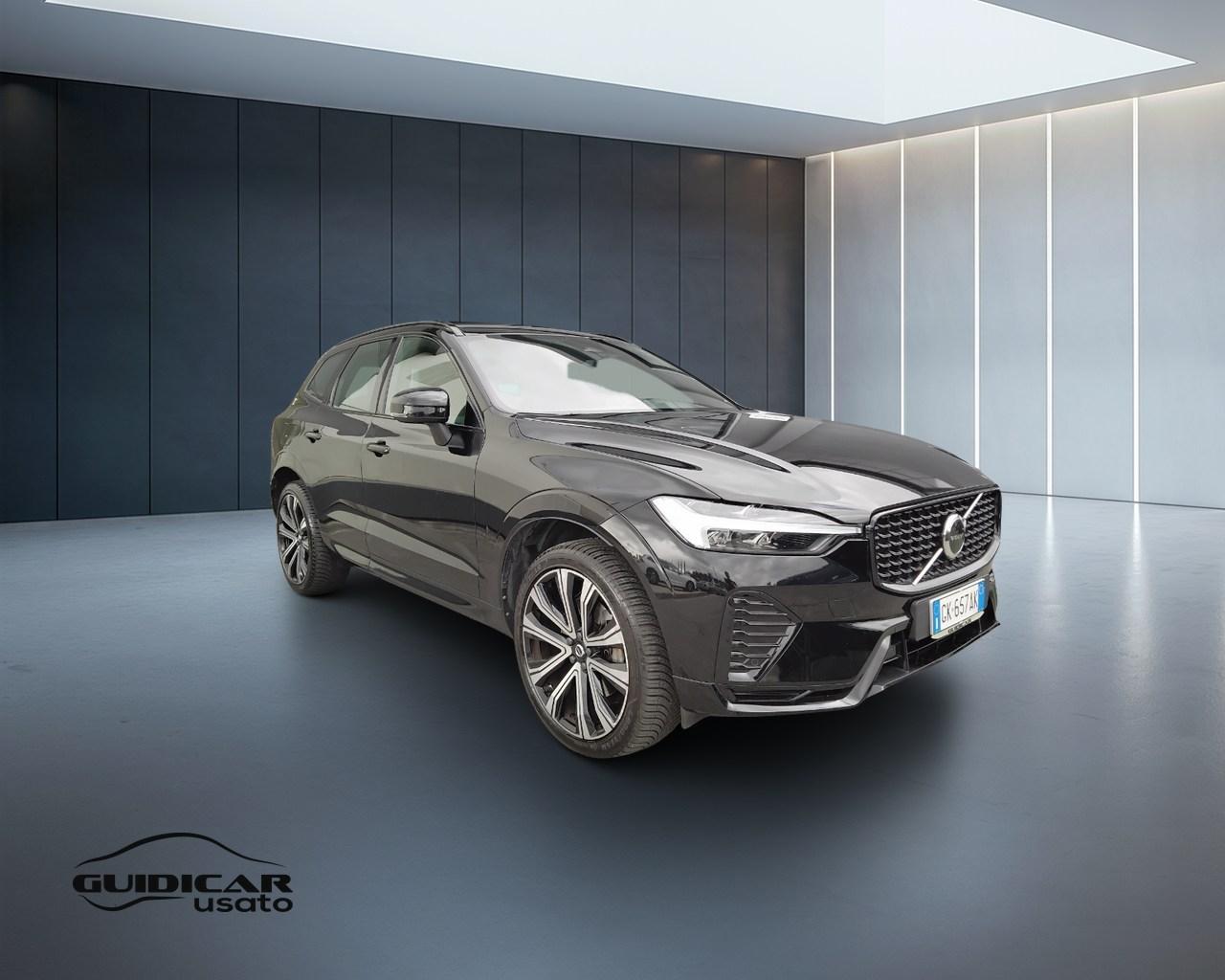 VOLVO XC60 II 2022 - XC60 2.0 b4 Plus Dark awd auto