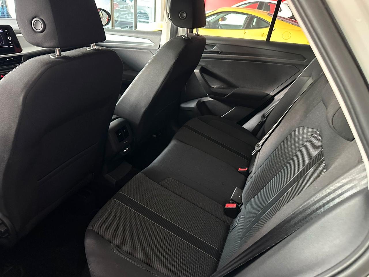 VOLKSWAGEN T-ROC 2.0TDI LIFE 116cv *COCKPIT*