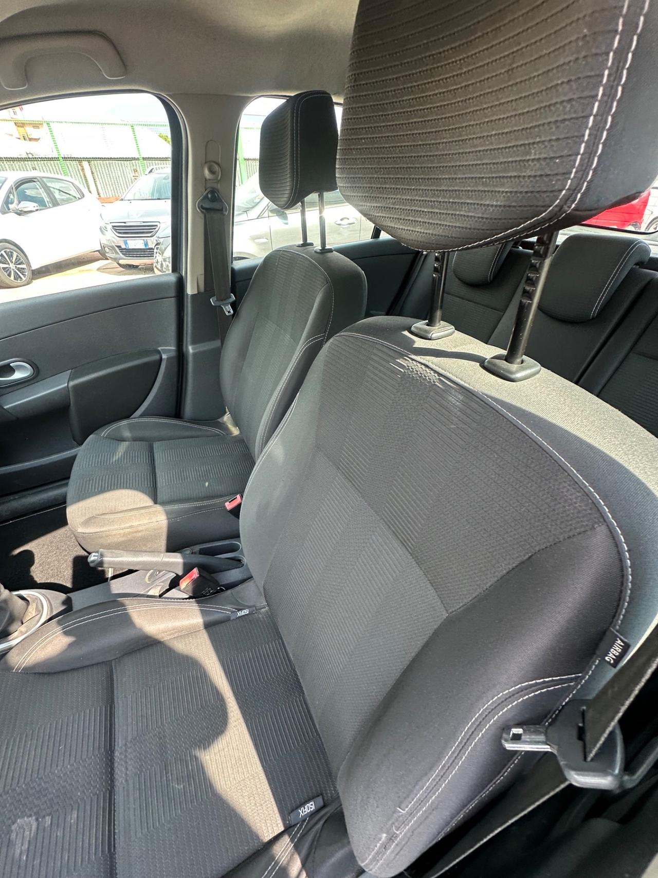 Renault Clio 1.2 16V 5 porte Luxe