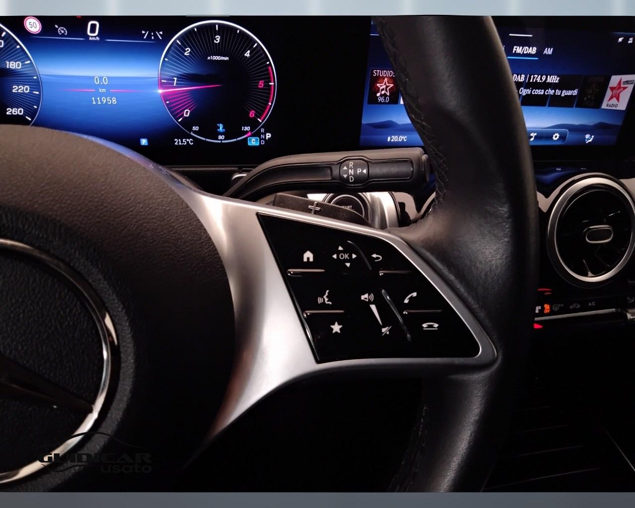 Mercedes-Benz GLB - X247 2023 - GLB 180 d Progressive Advanced auto