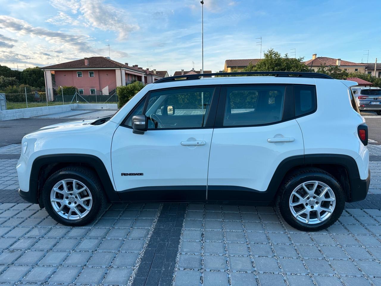Jeep Renegade 1.6 Mjt DDCT 120 CV Longitude cambio automatico