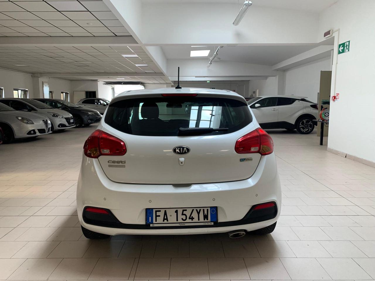 Kia Ceed 1.6 crdi High Tech stop&go 128cv