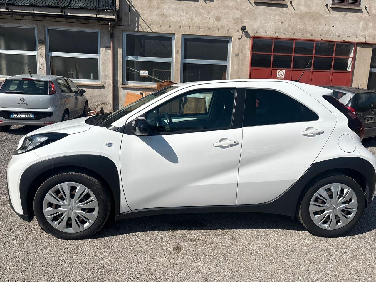 Toyota Aygo X 2022 Active S-CVT – Compatta, Stilosa e Super Accessoriata!