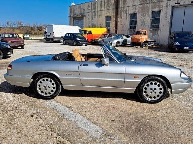 Alfa Romeo Spider DUETTO 2.0 ie -ASI\CRS - 1990