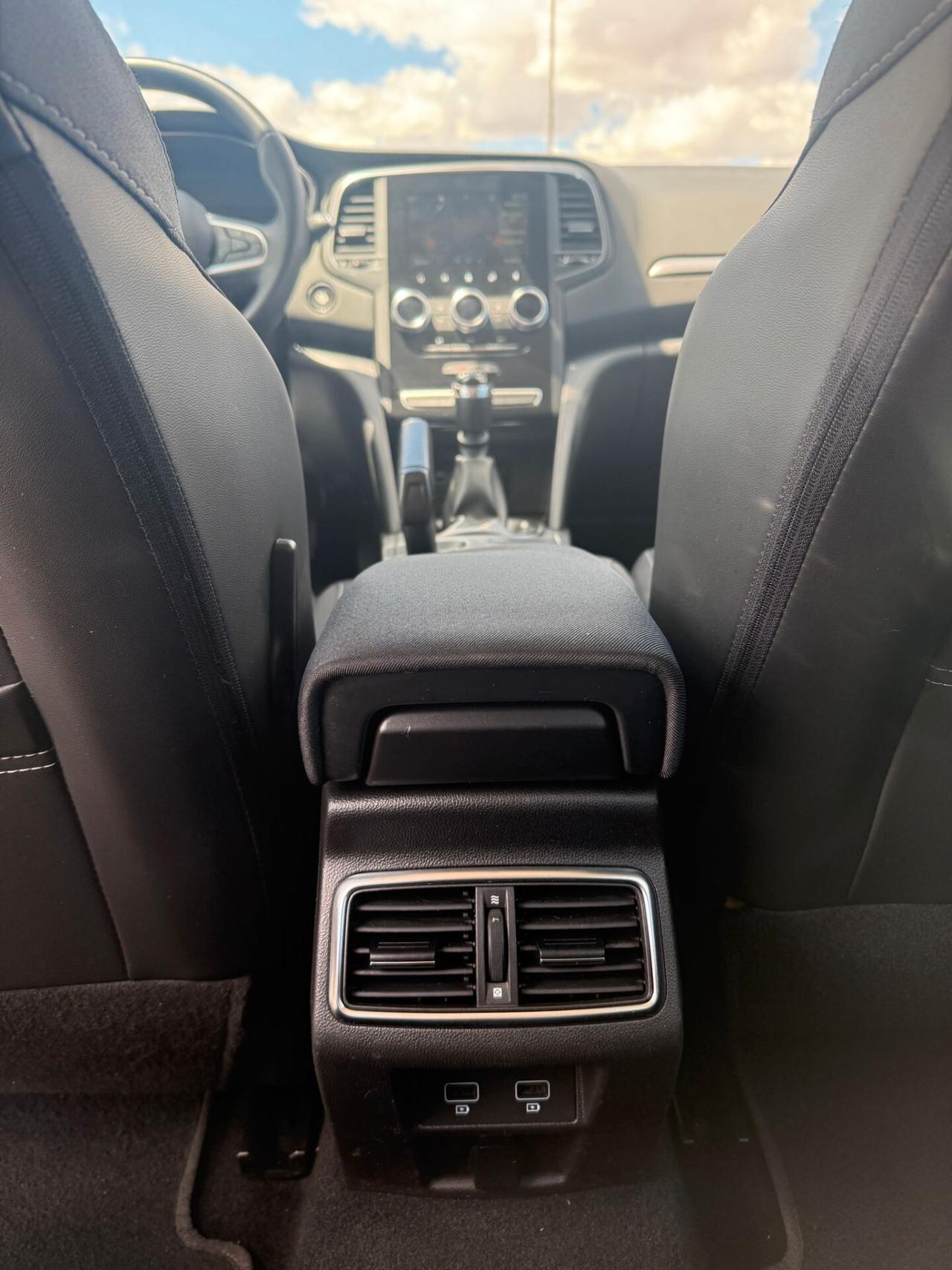 RENAULT MÉGANE SPORTER 1.5 DCI 85 KW BLUE BUSINESS
