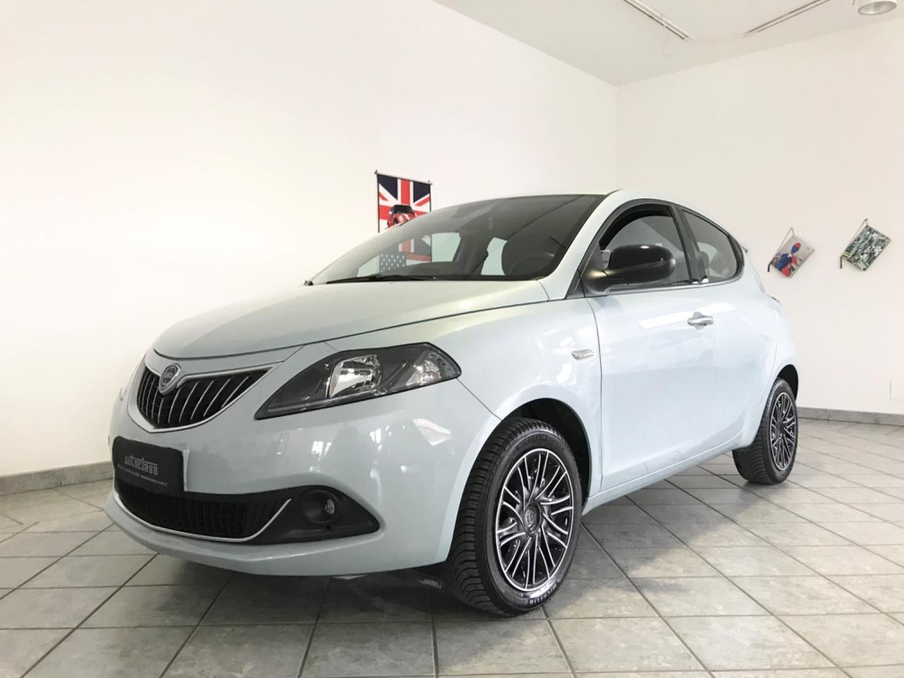 Lancia Ypsilon 1.0 FireFly 5 porte S&S Hybrid Gold Plus