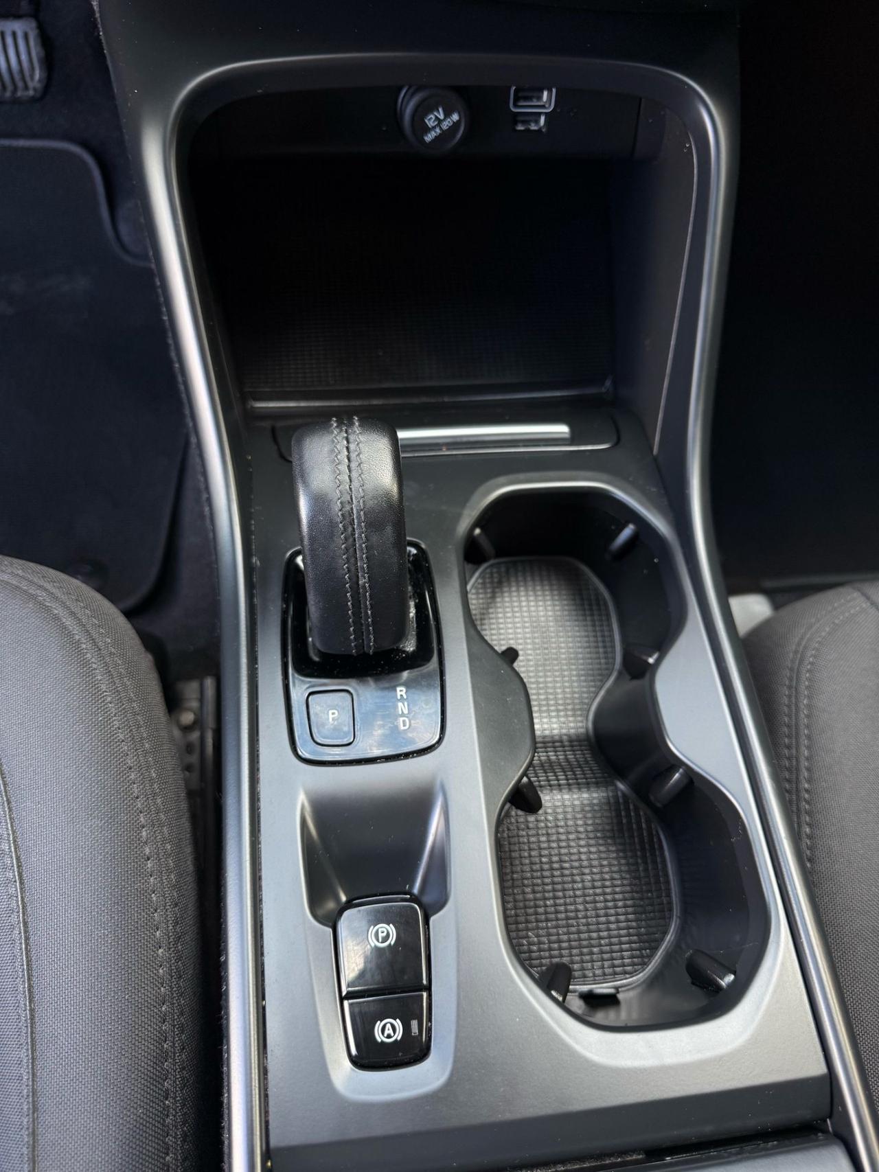 Volvo XC40 D3 AWD Geartronic Momentum auto Pro N1