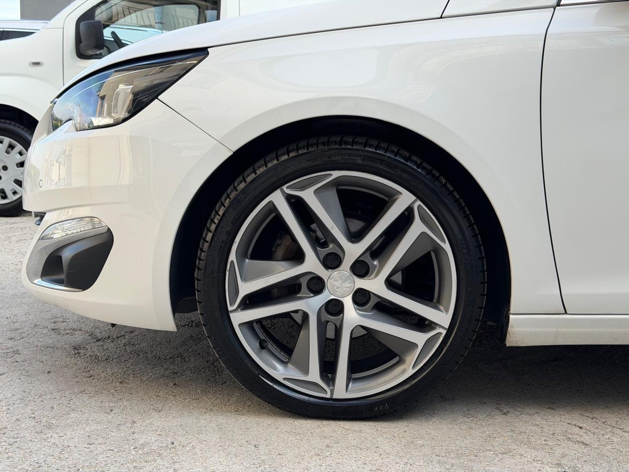 Peugeot 308 SW 1.6 HDI 120CV - DISTRIBUZIONE NUOVA