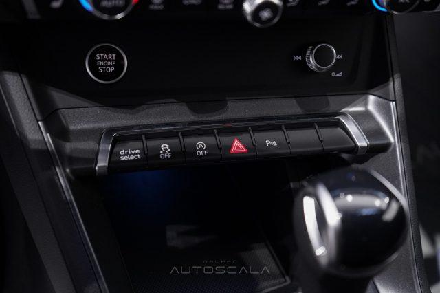 AUDI Q3 SPB 35 TDI 150CV Black Line S Tronic S Line
