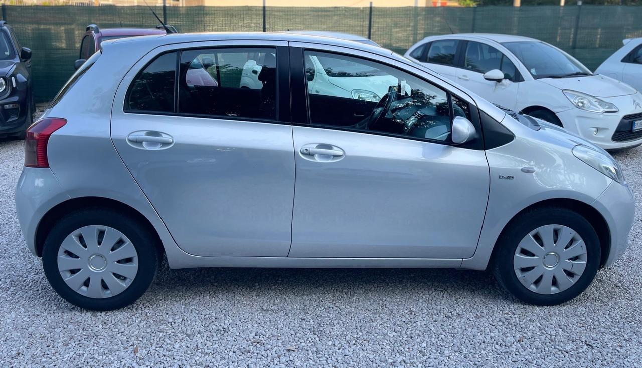 Toyota Yaris 1.4 D-4D 5 porte Navi