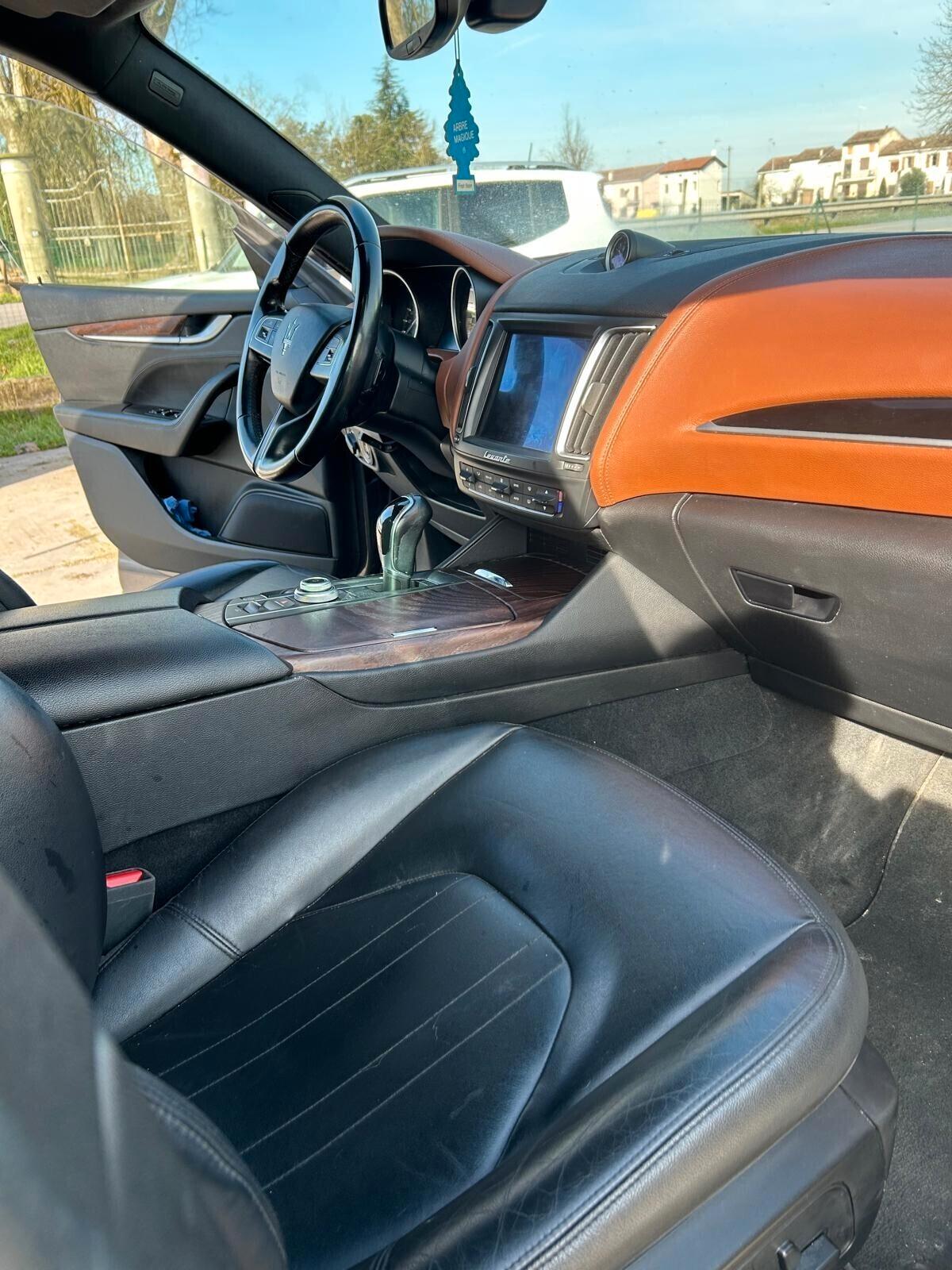 Maserati Levante V6 Diesel 275 CV AWD