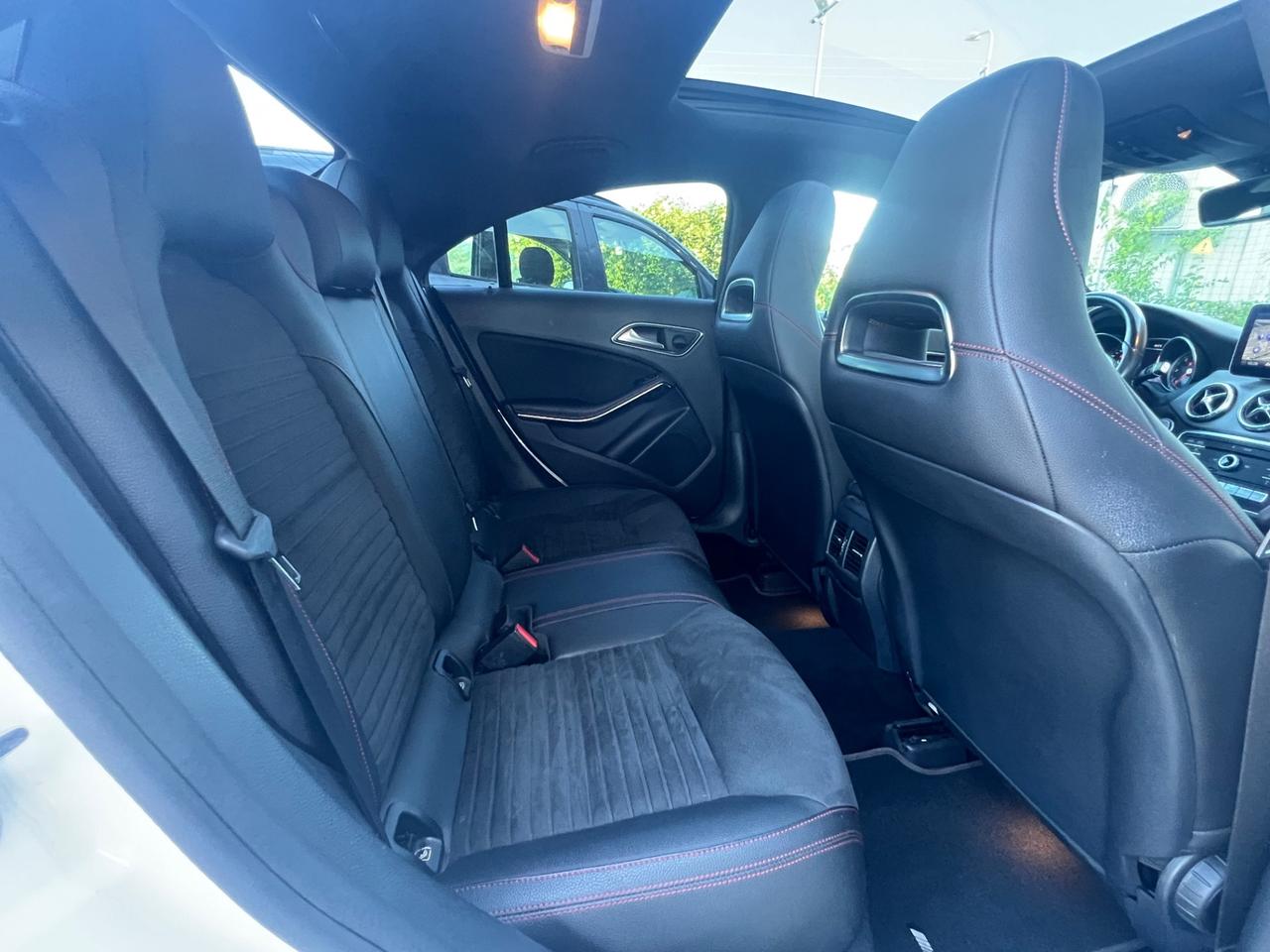 Mercedes-Benz Cla 220d 4Matic Auto Premium