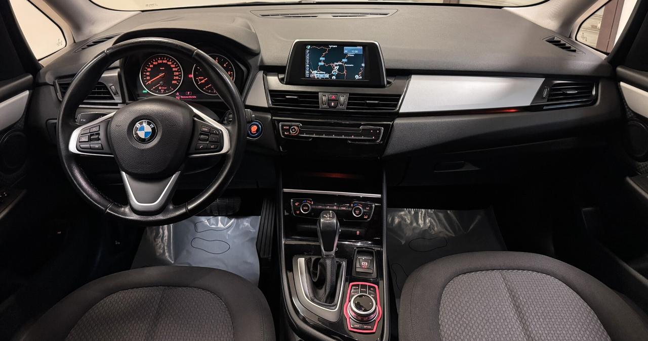 Bmw 2er Active Tourer 218d Advantage
