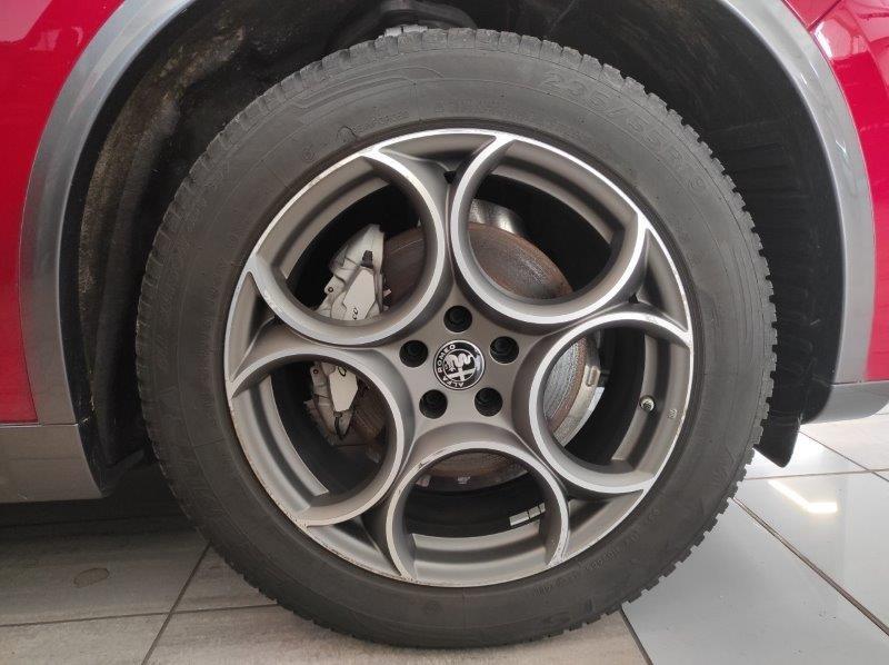 ALFA ROMEO Stelvio - Stelvio 2.0 Turbo 280 CV AT8 Q4 Ti