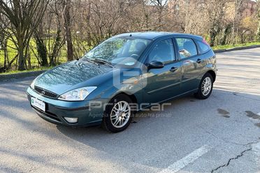 FORD Focus 1.6i 16V cat 5p. Ghia