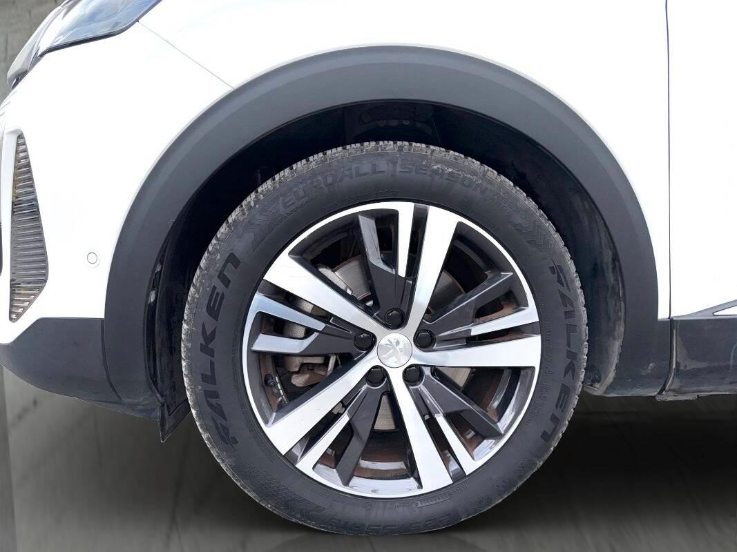 Peugeot 3008 II 1.6 hybrid phev Allure Pack 225cv e-eat8