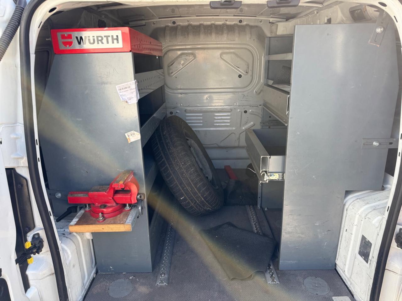 Fiat Fiorino 1.3 MJT 95CV Cargo SX attrezzato