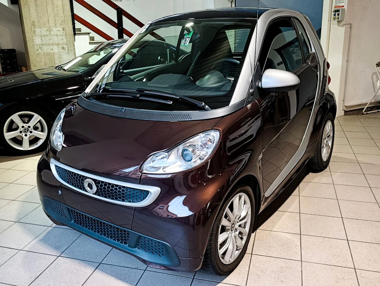 Smart ForTwo 1000 52 kW MHD coupé passion