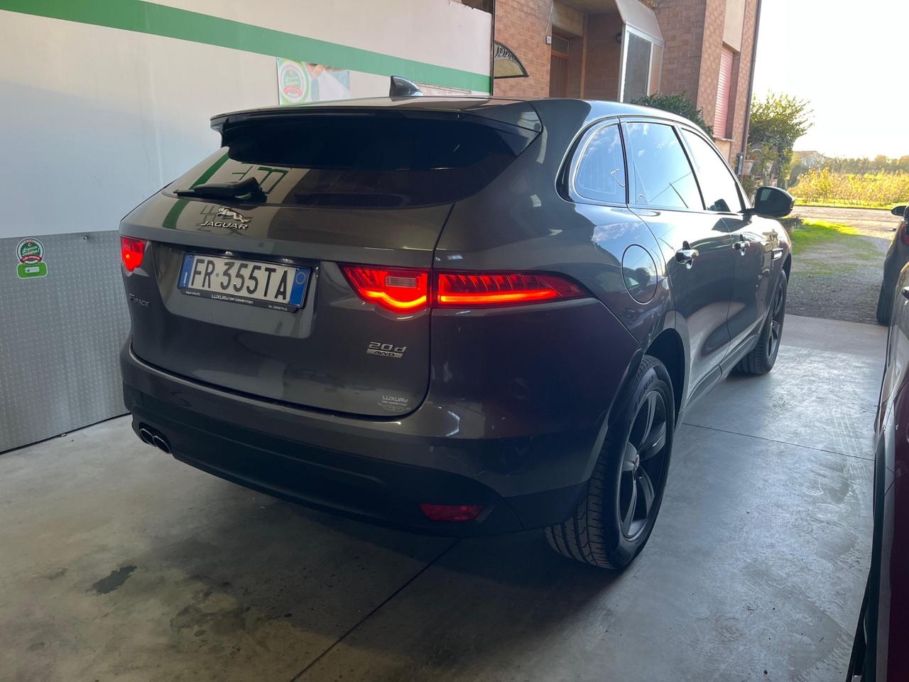 Jaguar F-Pace 2.0 D 180 CV AWD aut. Portfolio