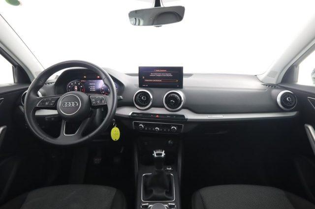 AUDI Q2 Q2 35 TFSI Identity Black