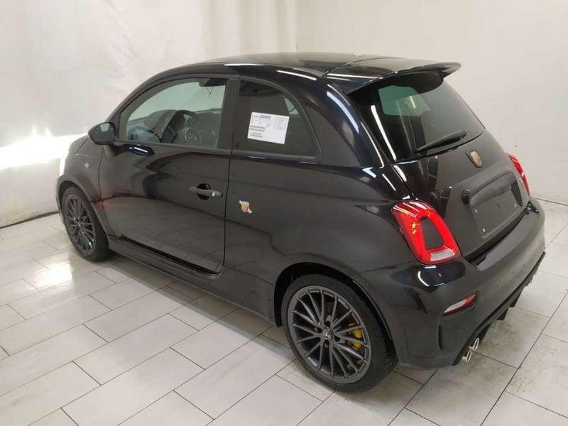 Abarth 695 1.4 t-jet 180cv