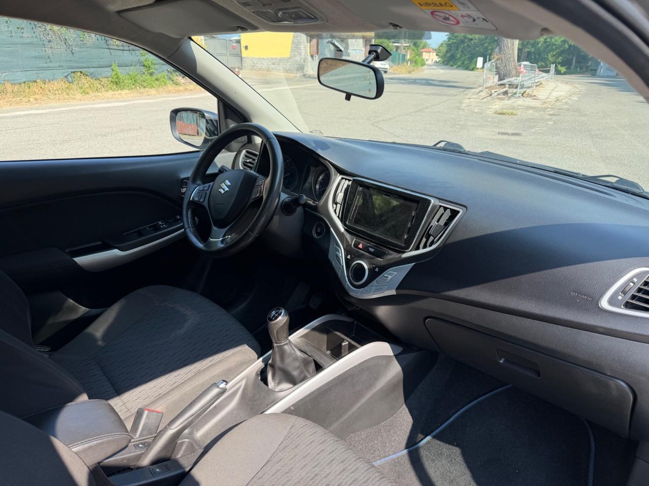 Suzuki Baleno 1.2 Hybrid B-Top