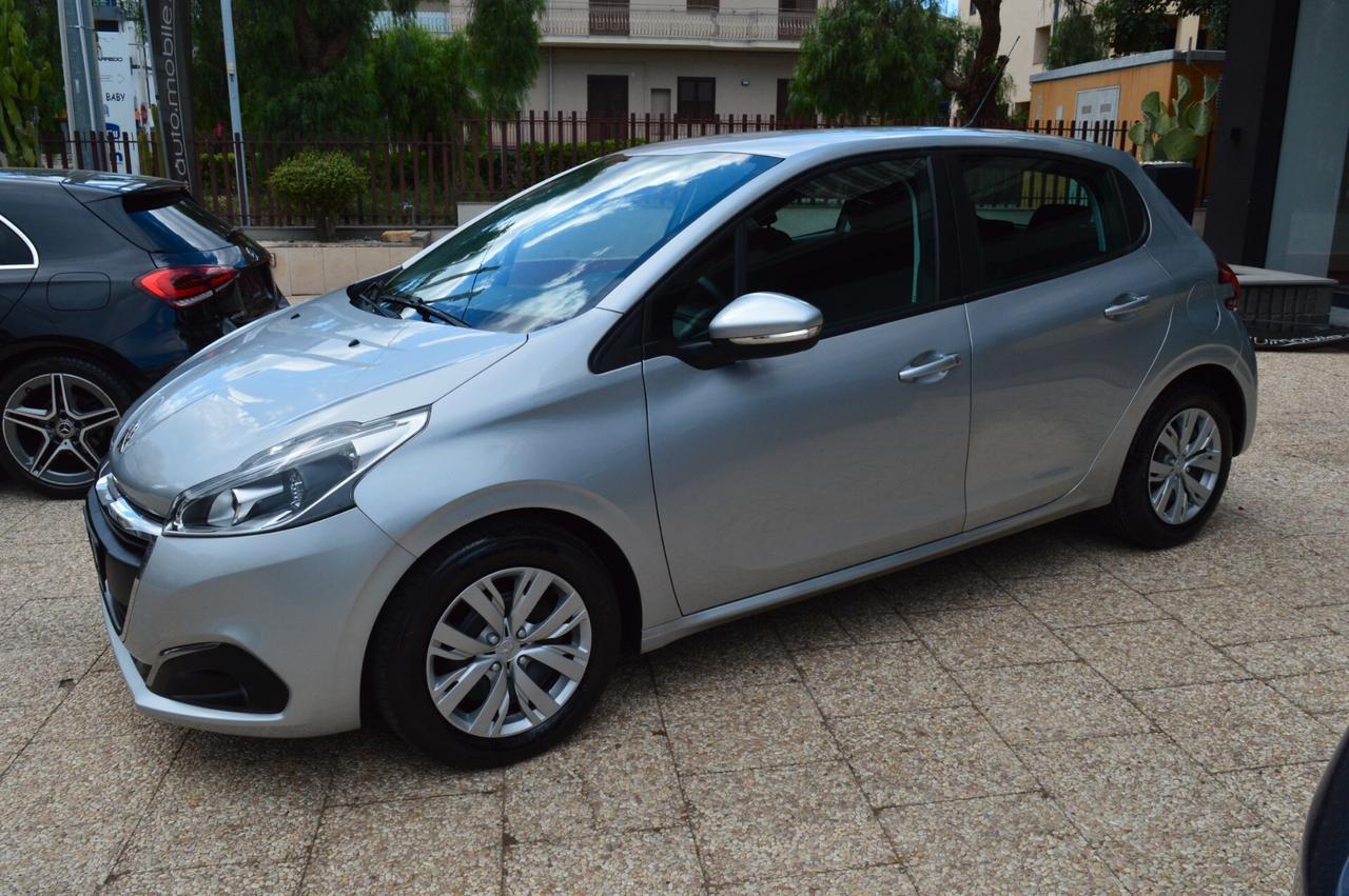 Peugeot 208 BlueHDi 100 5 porte Allure