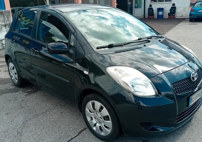 Toyota Yaris 1.3 3 porte Luna