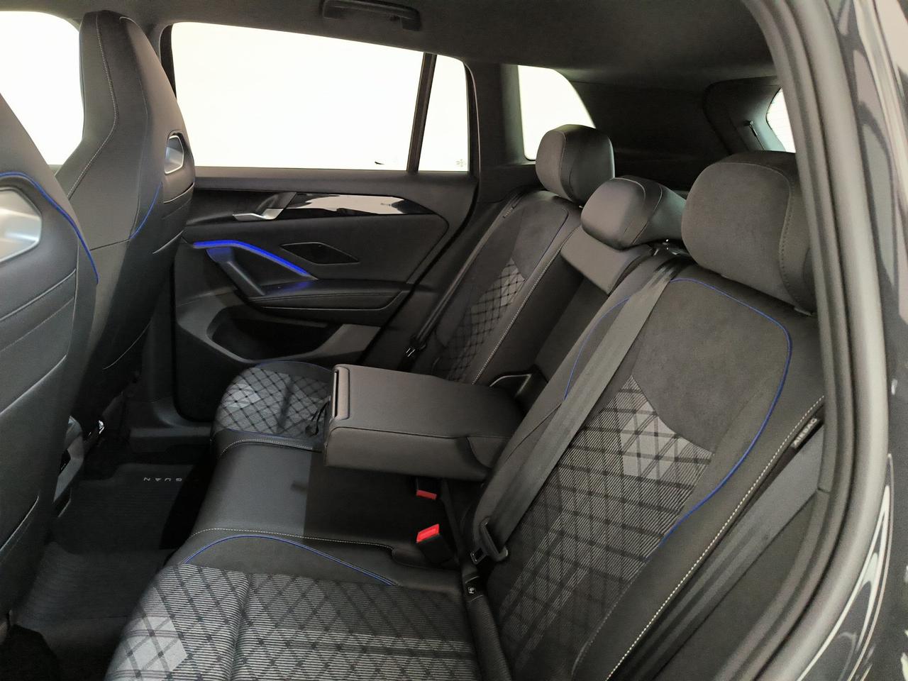 Volkswagen Tiguan 2.0 tdi r-line 150cv dsg