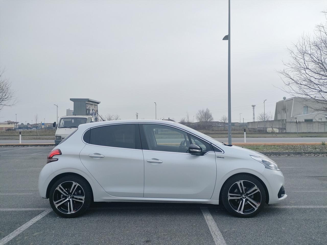 PEUGEOT 208 208 5p 1.5 bluehdi GT Line s&s 100cv