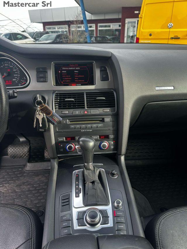 AUDI Q7 Q7 I 2006 3.0 V6 tdi quattro tiptronic DE836NF